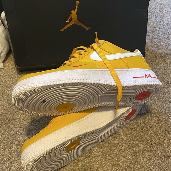 Yellow J’s - Picture 2 of 5